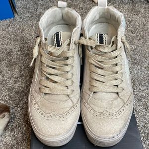 ShuShop MidStar Sneakers Natural/Tan Color w/ gold laces, Size 8